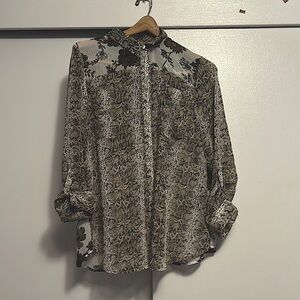 Westport snakeskin/floral Casual Button Down Shirt 👑